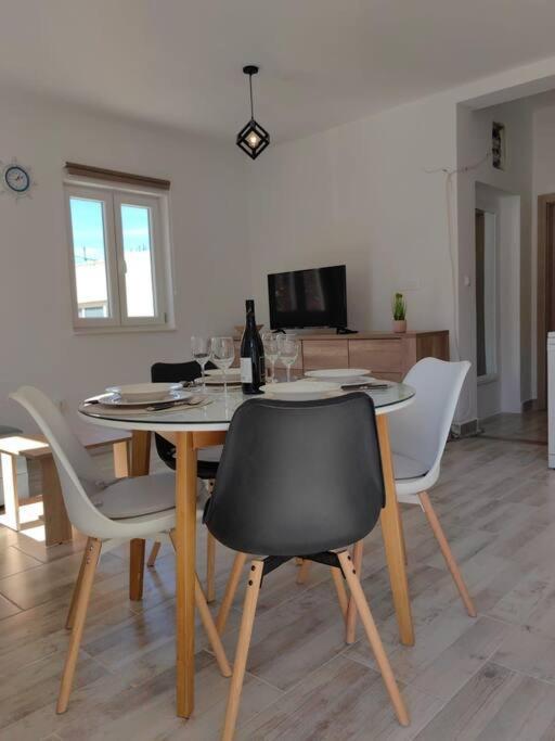 Apartment Marija, New 1Bd Apt With Free Parking Spalato Esterno foto